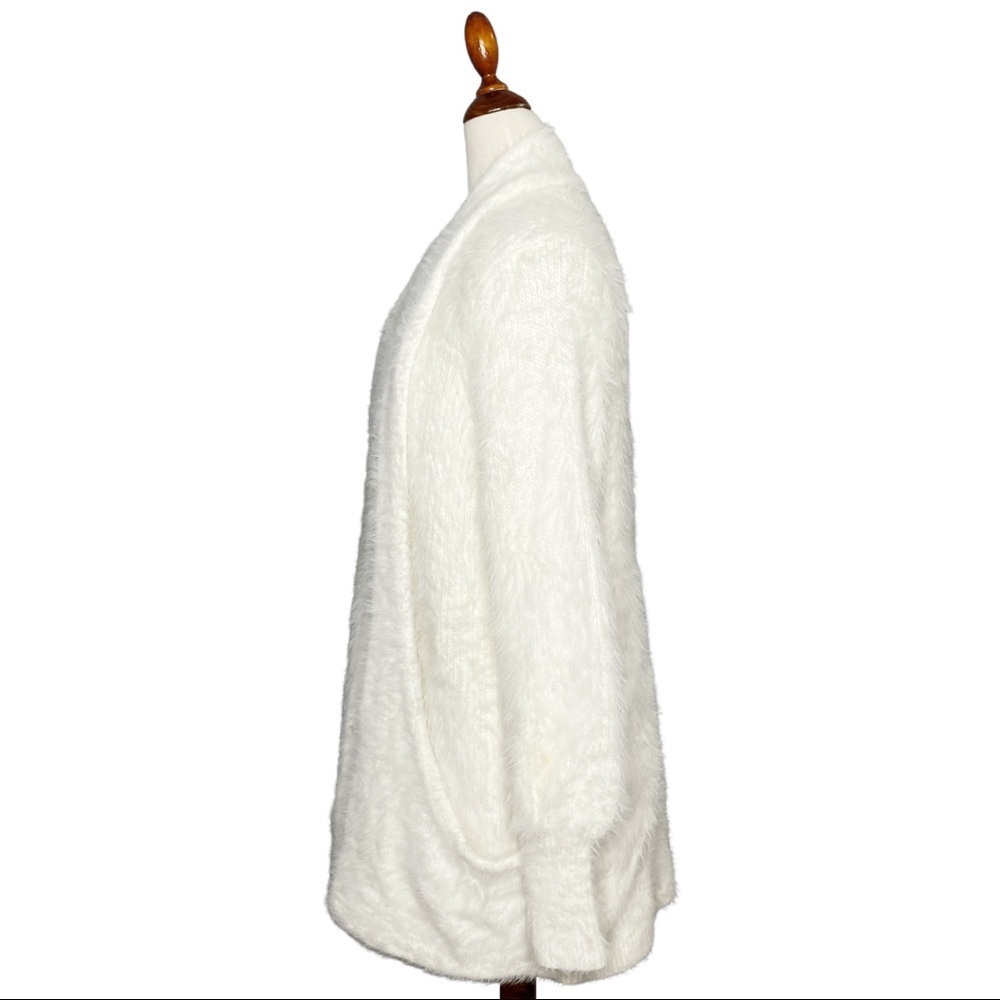 Anthropologie White Pocketed Eyelash Fuzzy Cozy Open Front Cardigan Size Small - Picture 6 of 14